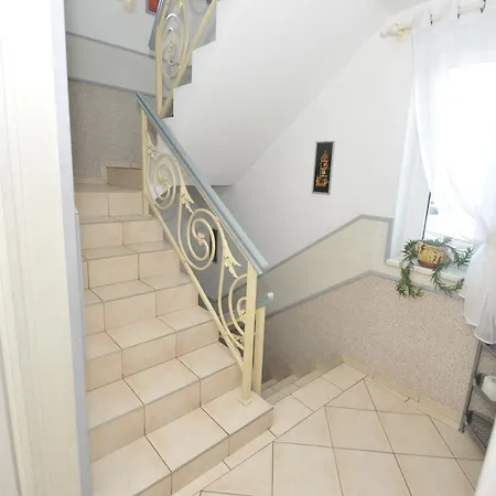 Malgorzata 2 ホームステイ ウェバ